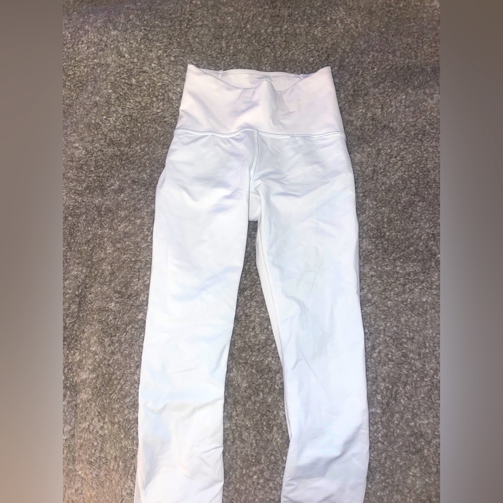 Lululemon white leggings capri